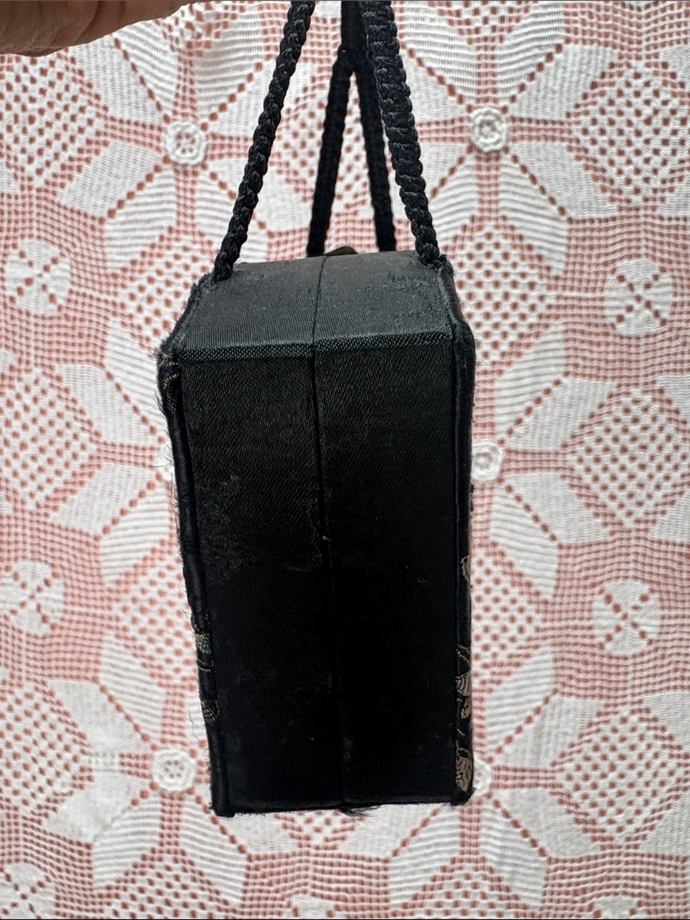 Vintage Black Floral Brocade Vanity Purse - Picture 4 of 11
